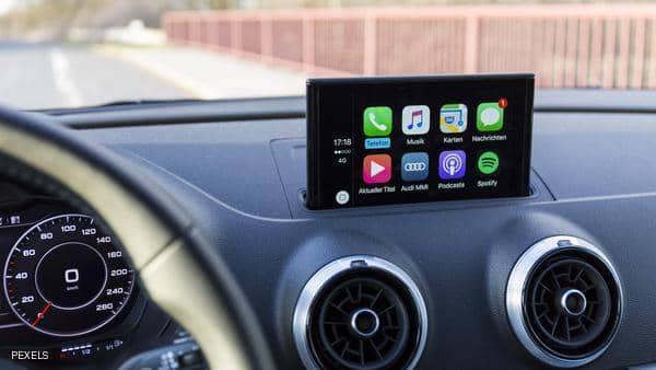 Goodbye to the key. From now on, open your car door with your phone