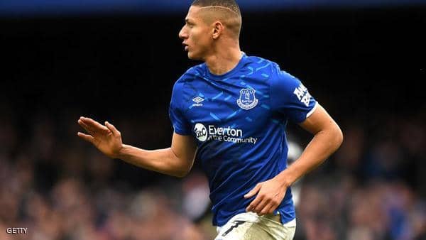 Everton continues his victories with Ancelotti