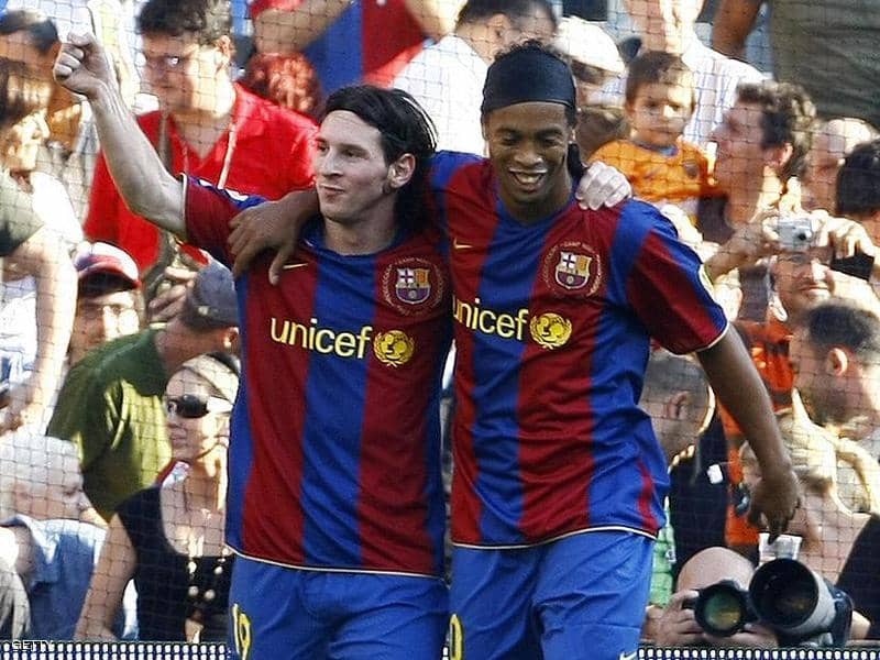Trying to get him out of prison … Messi interferes to save Ronaldinho