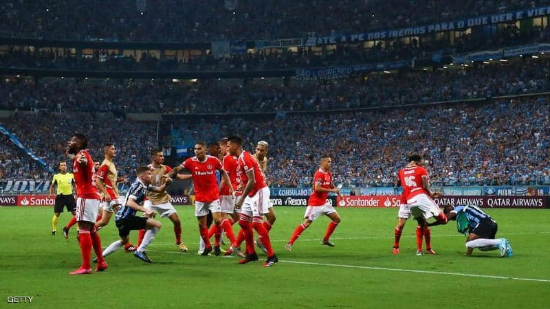 Fight and 8 red cards in the Porto Alegre derby