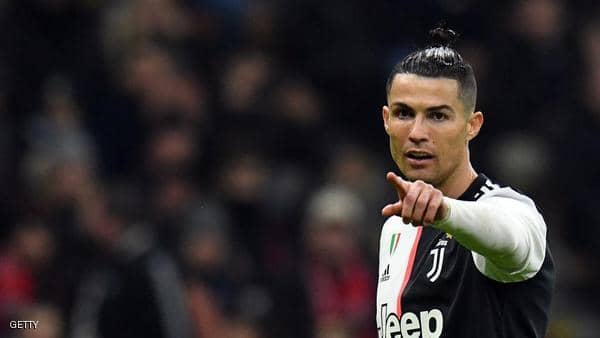 Juventus star shocks Ronaldo, picks the best