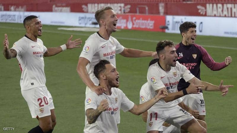 Seville cuts the La Liga comeback … and Ocampos shines