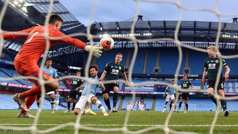 Manchester City sweeps Burnley … disrupts Liverpool coronation