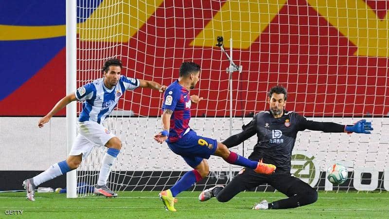 Two cases expelled in 3 minutes .. Barcelona passes with difficulty from the “trap of the neighbors”