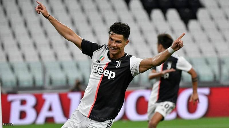 Ronaldo shines .. and hit “4 birds” with two goals