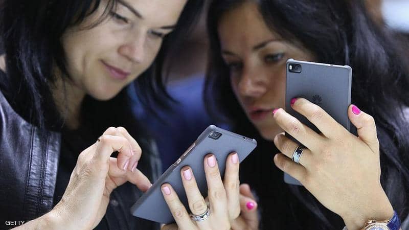 After the removal of “Samsung” .. “Huawei” tops the sales of phones in the world
