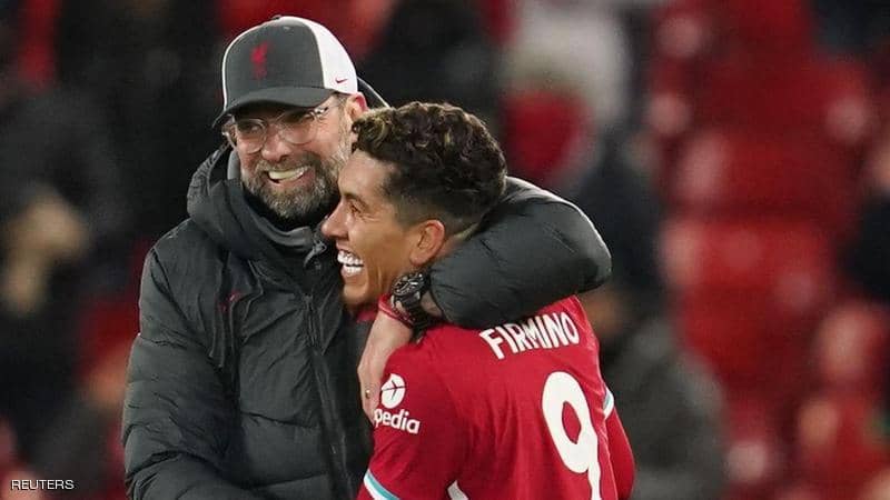 Liverpool is alone in the lead after a late victory over Tottenham