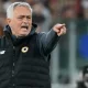 Mourinho chooses the "dream team" he coached