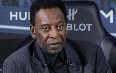 Pele suffers from depression and is isolated