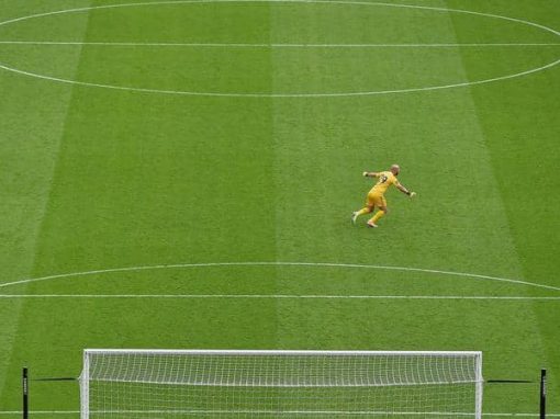 “The eighth stop” … the traveling guard tries his luck at a new destination