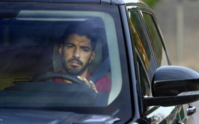 Luis Suarez leaves Barcelona training headquarters in Bakiya
