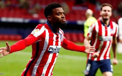 Atletico top the Spanish League after winning its seventh in a row
