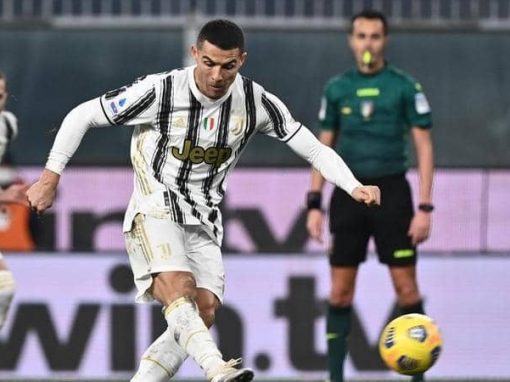 Juventus snatched victory in Genoa with two penalty kicks from Ronaldo