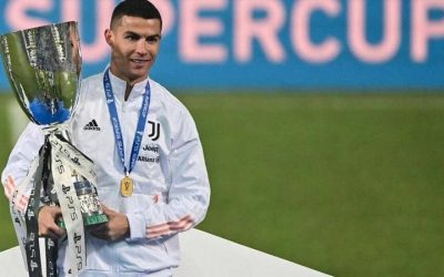 Ronaldo engraves his name in gold … and achieves the most expensive titles
