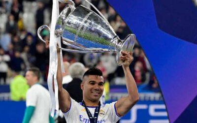 Casemiro sticks to Manchester United